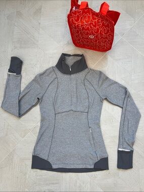 LULULEMON  1/4 zip jacket size 2